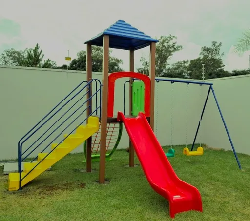Parque Infantil MCB1013 — Medida 4,5 x 4