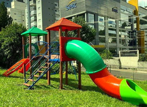 Parque Infantil MCB2013 — Medida 8,5 x 4,5
