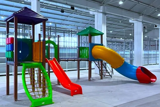 Parque Infantil MCB3012 — Medida 7,5 x 4
