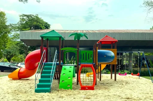 Parque Infantil MCB4011 — Medida 9,5 x 6,5